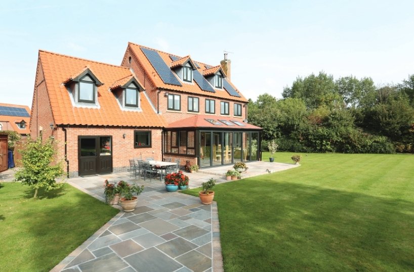 Increasing Property Value by Converting Your Conservatory into Usable Living Space